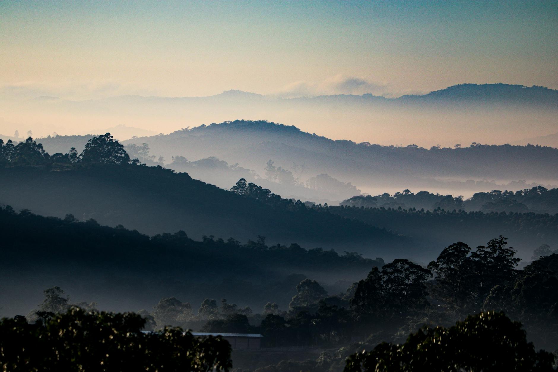 10 Essential Travel Tools Every Madagascar Visitor Needs 2026 — Madagascar