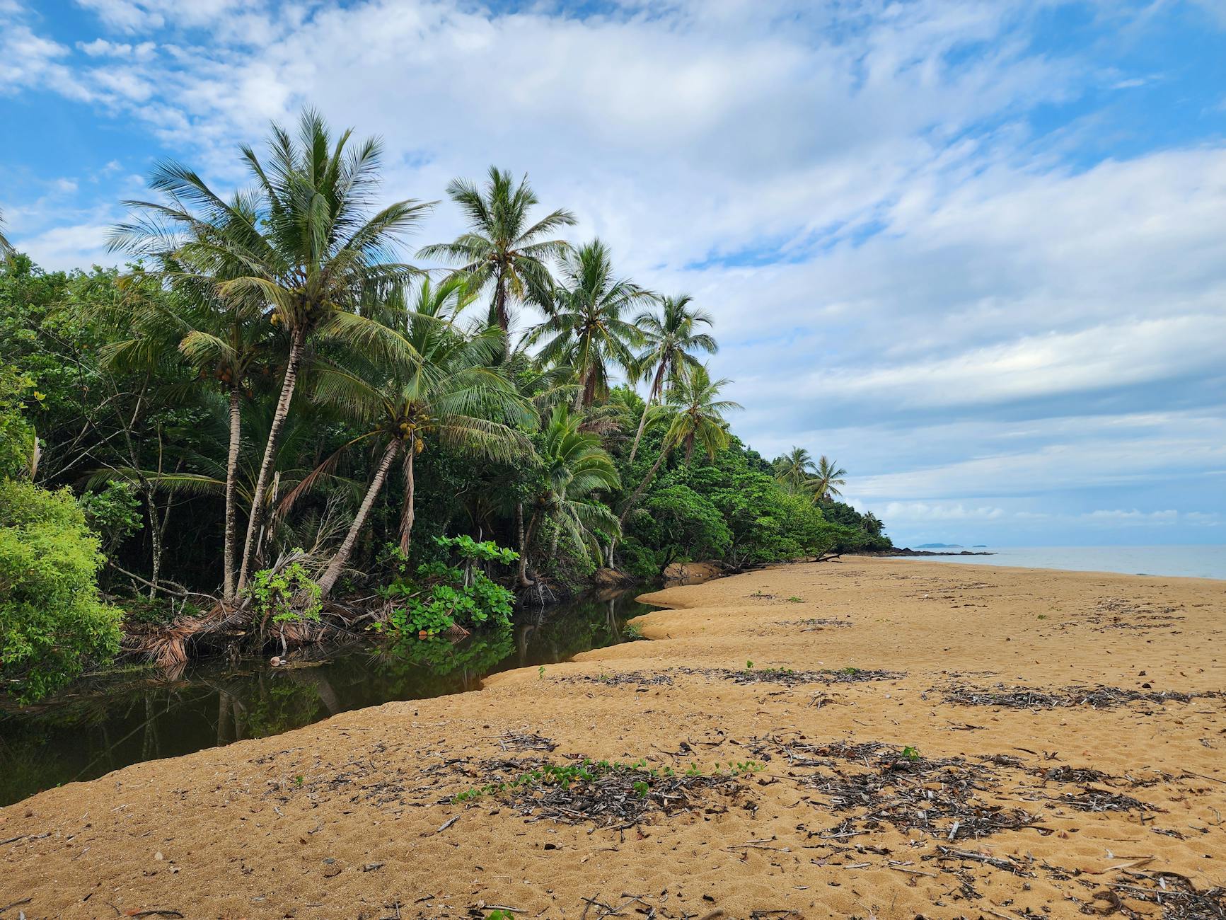 Best Beach Hotels in Toamasina: Top 10 Luxury & Budget Stays Compared (2026 Complete Accommodation Guide) — Madagascar