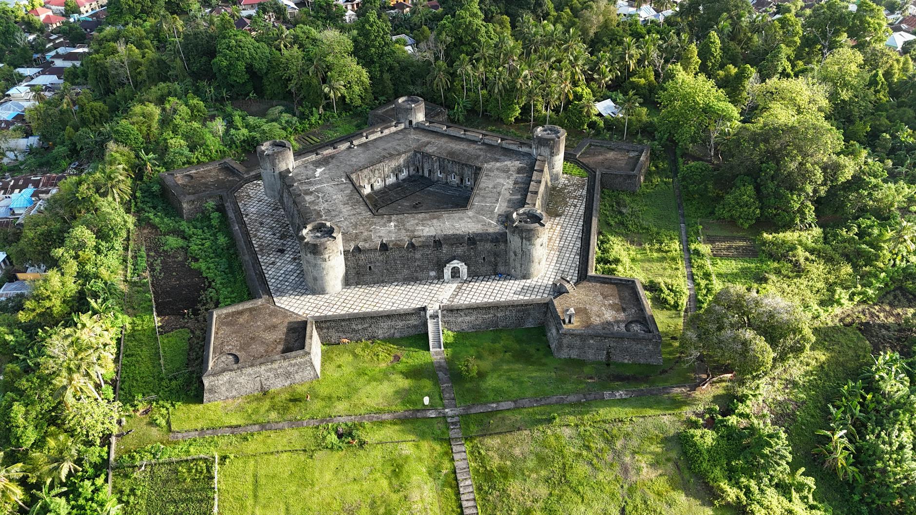 Fort-Dauphin (Tolagnaro) : Le guide ultime 2026 du sud de Madagascar — Madagascar