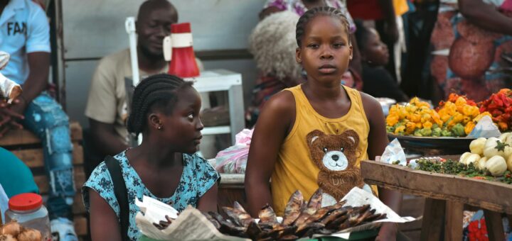 Madagascar - Credit Cards vs Cash in Madagascar: Where Each Works and Where It Doesn't