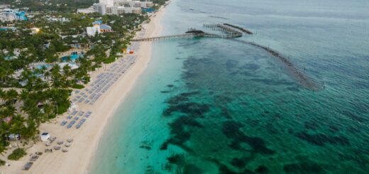 Madagascar Beach Holiday Packages 2026: Tiers, Operators & What's Included — Madagascar