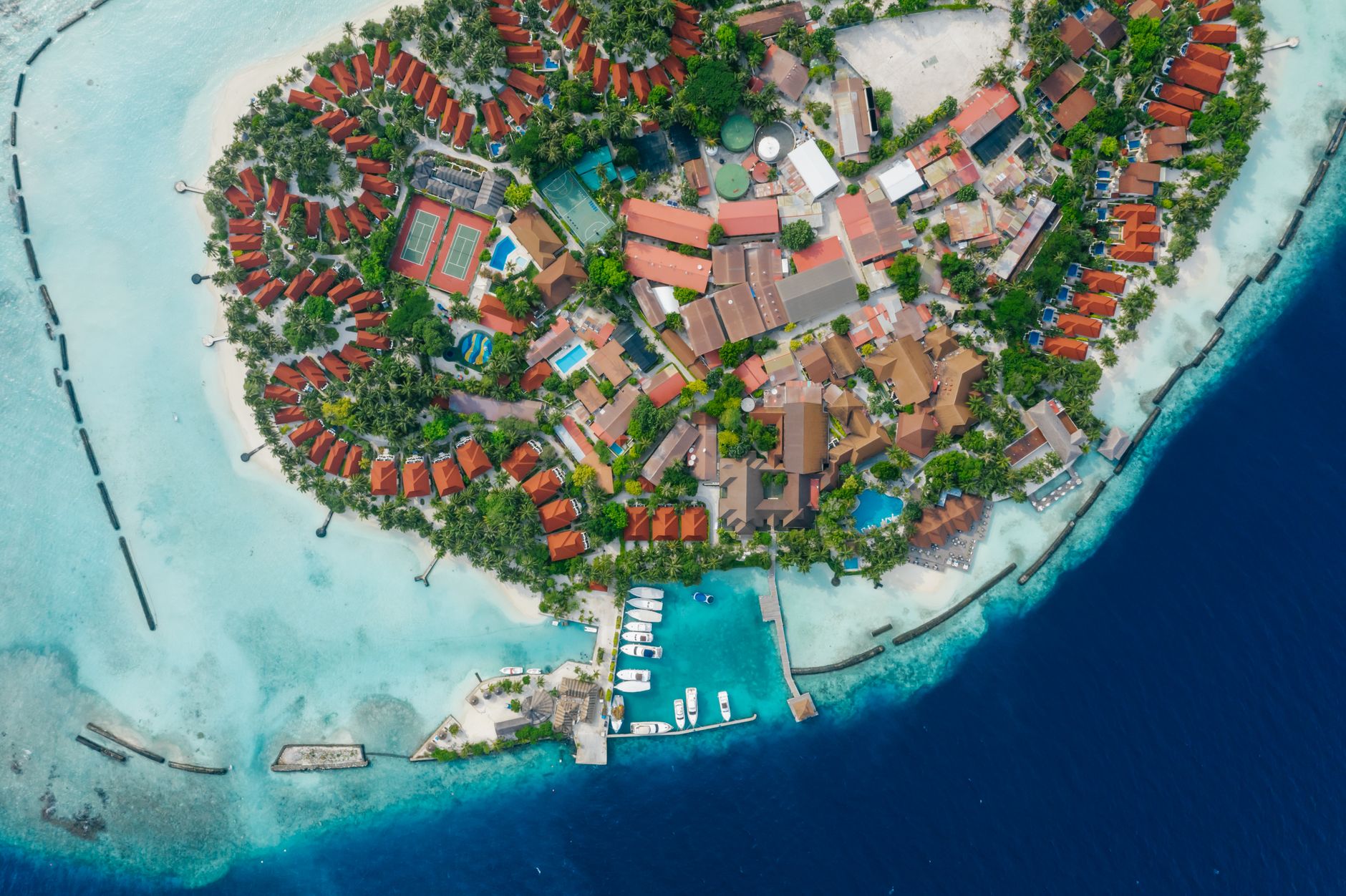 Nosy Be Honeymoon Complete Guide 2026: Lodges, Romantic Islets, Experiences & Costs — Madagascar