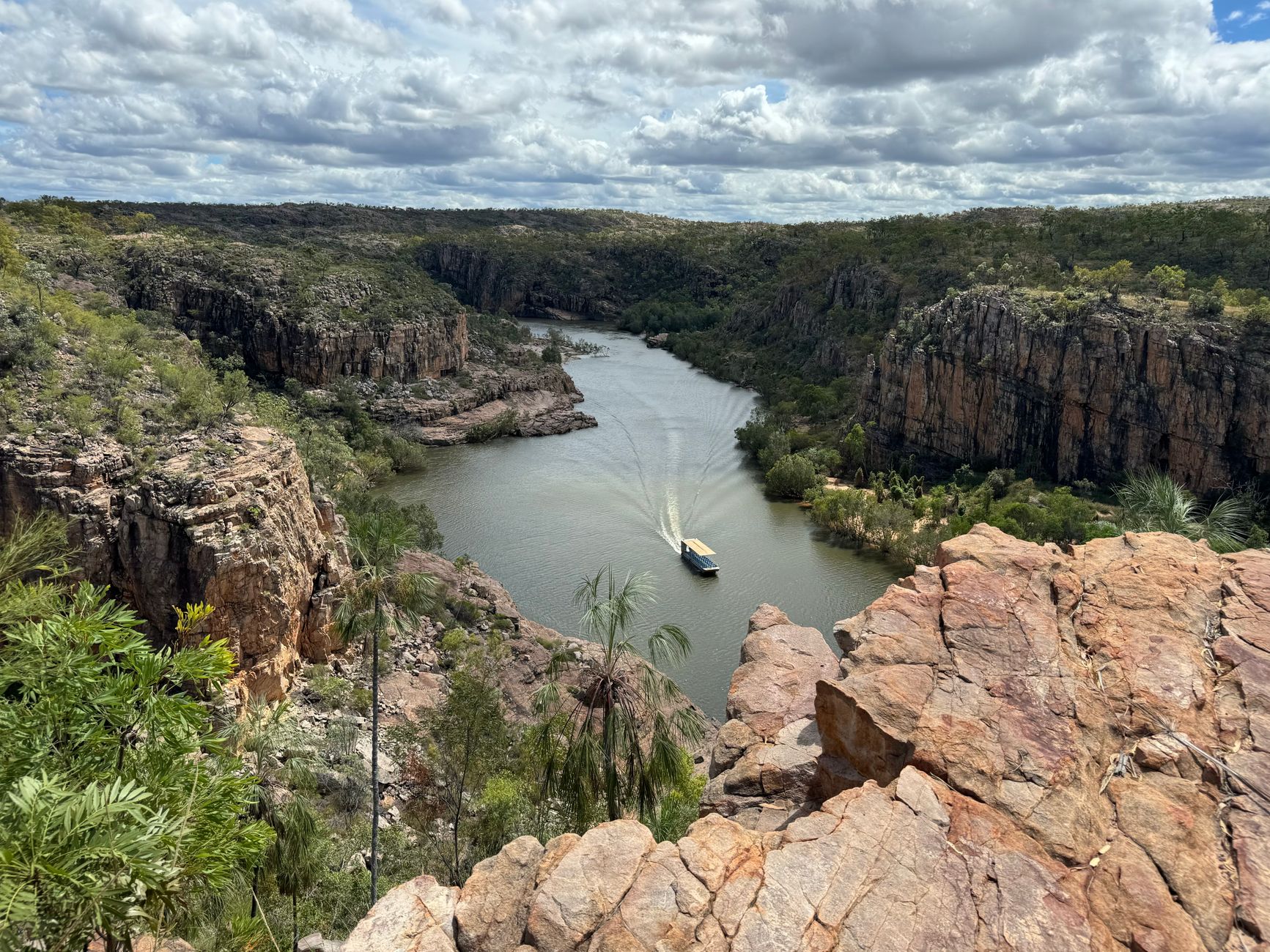 Things to Do at Tsingy de Bemaraha 2026: Via Ferrata, Manambolo & Wildlife — Madagascar