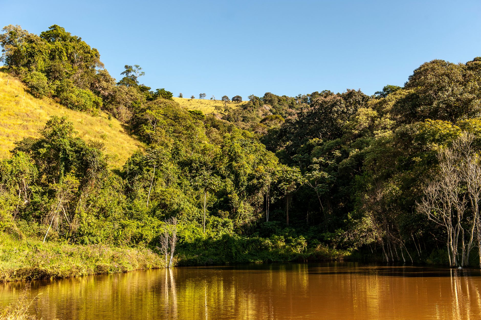 Where to Stay at Andringitra & Tsaranoro 2026: Lodges, Camps & Bases — Madagascar