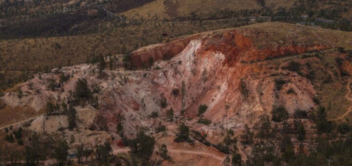 Managing Money for a Long Stay in Madagascar: Transfers, Multi-Currency Accounts & Paying Rent (2026) — Madagascar